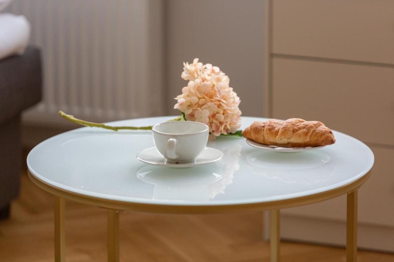 Apartment Old Town Warsaw By Noclegi Renters ภายนอก รูปภาพ